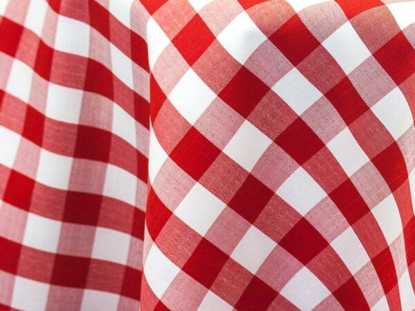 Round Table Umbrella Linens - Image 5